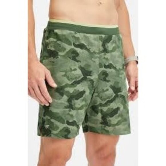 Fabletics The Fundamental Camo Shorts Tactical Green Workout Fitness Mens XL - Picture 1 of 5